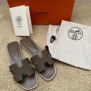 Hermés Oran Epsom Calfskin Sandals